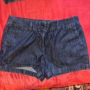 Ann Taylor loft low rise shorts 100% cotton denim look